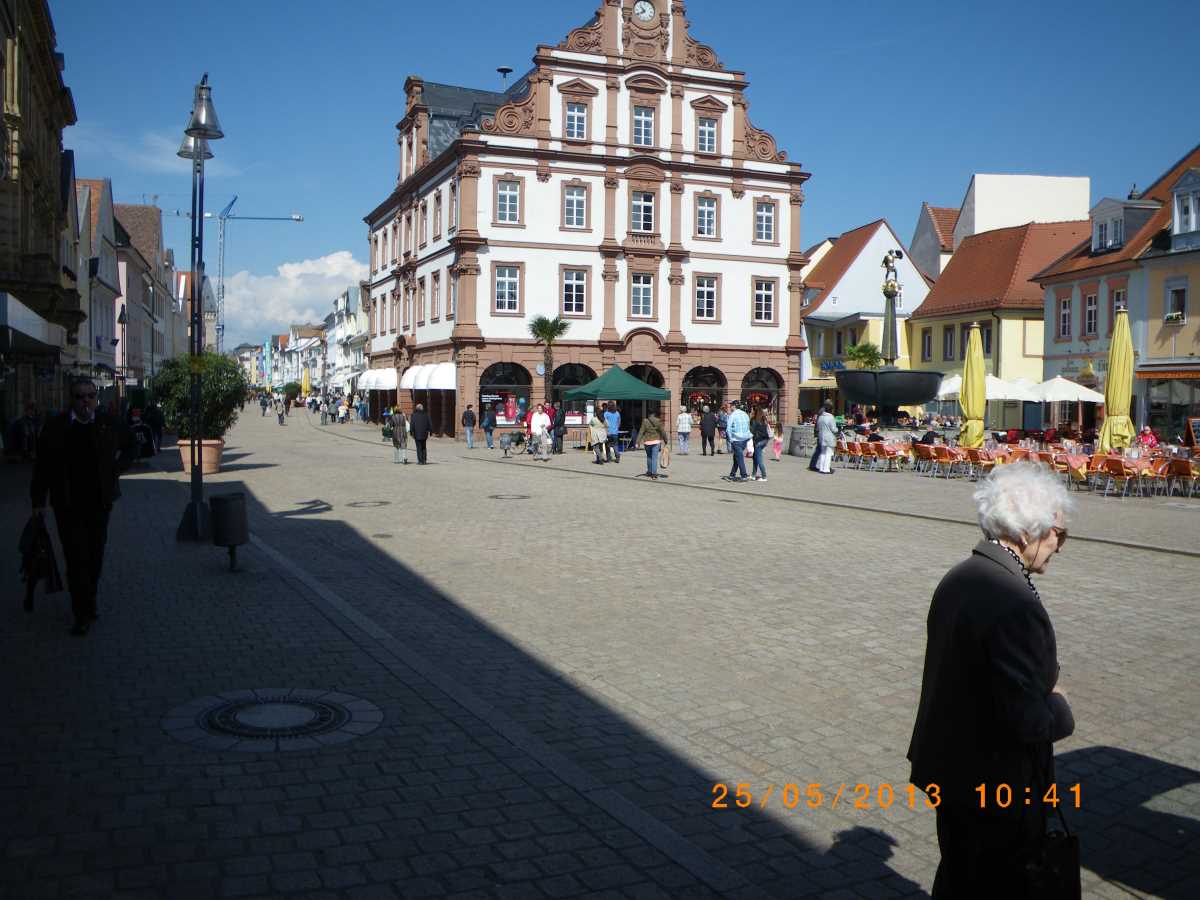 Zeugen Jehovas in Speyer rufen die Polizei