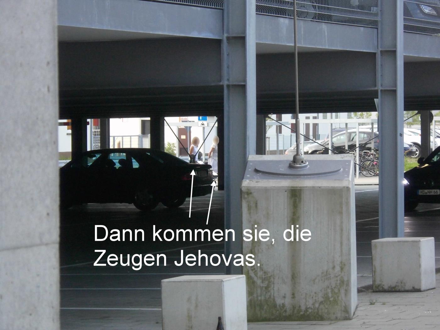 Jehovas Zeugen am Bahnhof Walldorf-Wiesloch