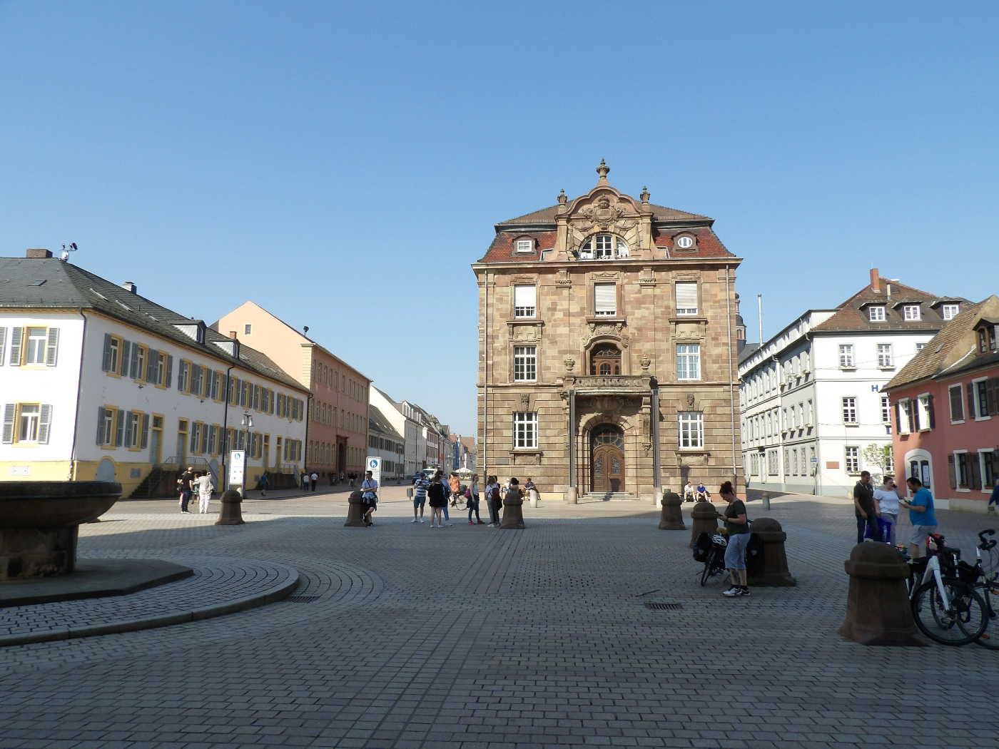 Speyer: Der Wachtturm geht unter ... aber er zuckt noch
