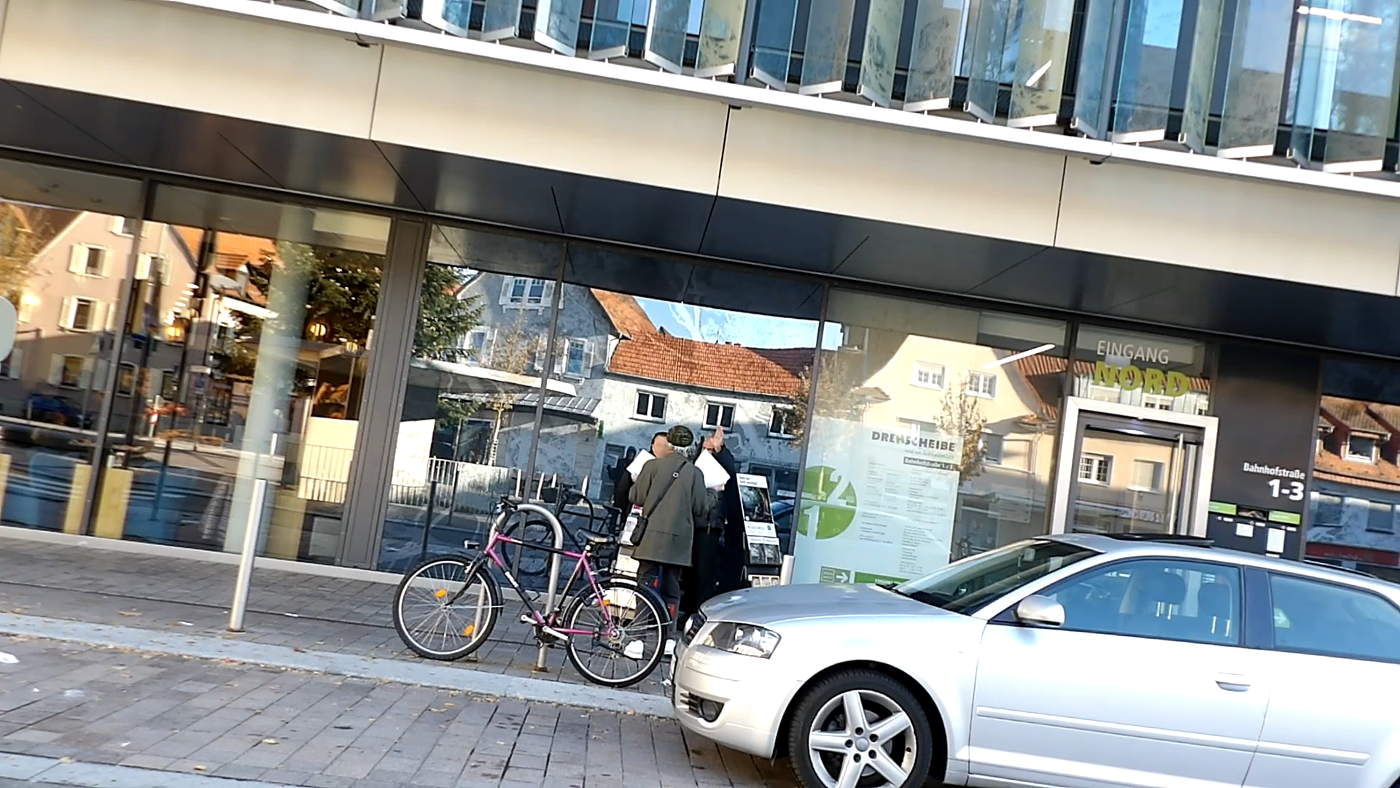 Schöner Tag in Walldorf – Nichtzeuge kontrolliert Zeugen
