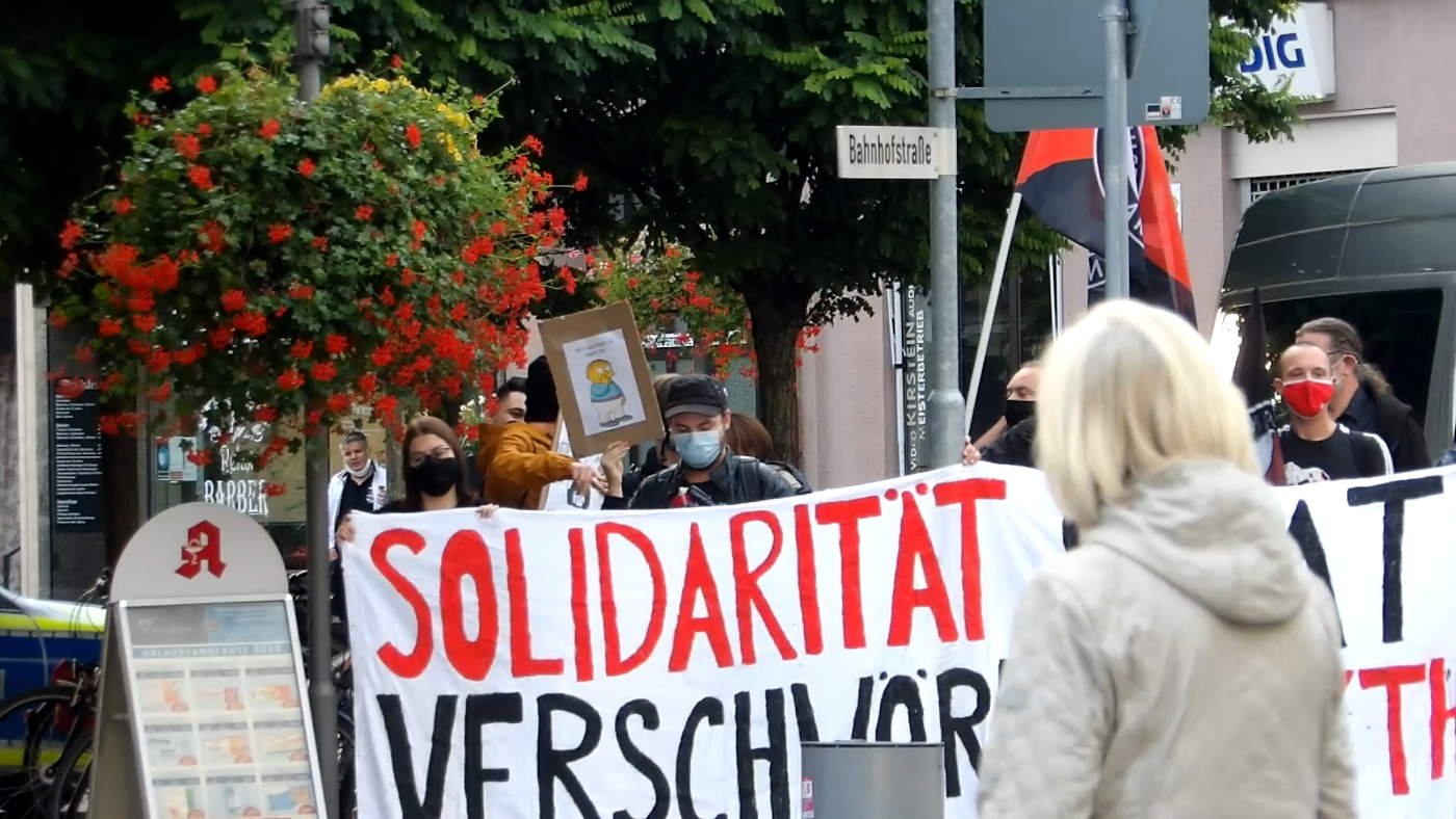 Antifa und Polizei in Walldorf