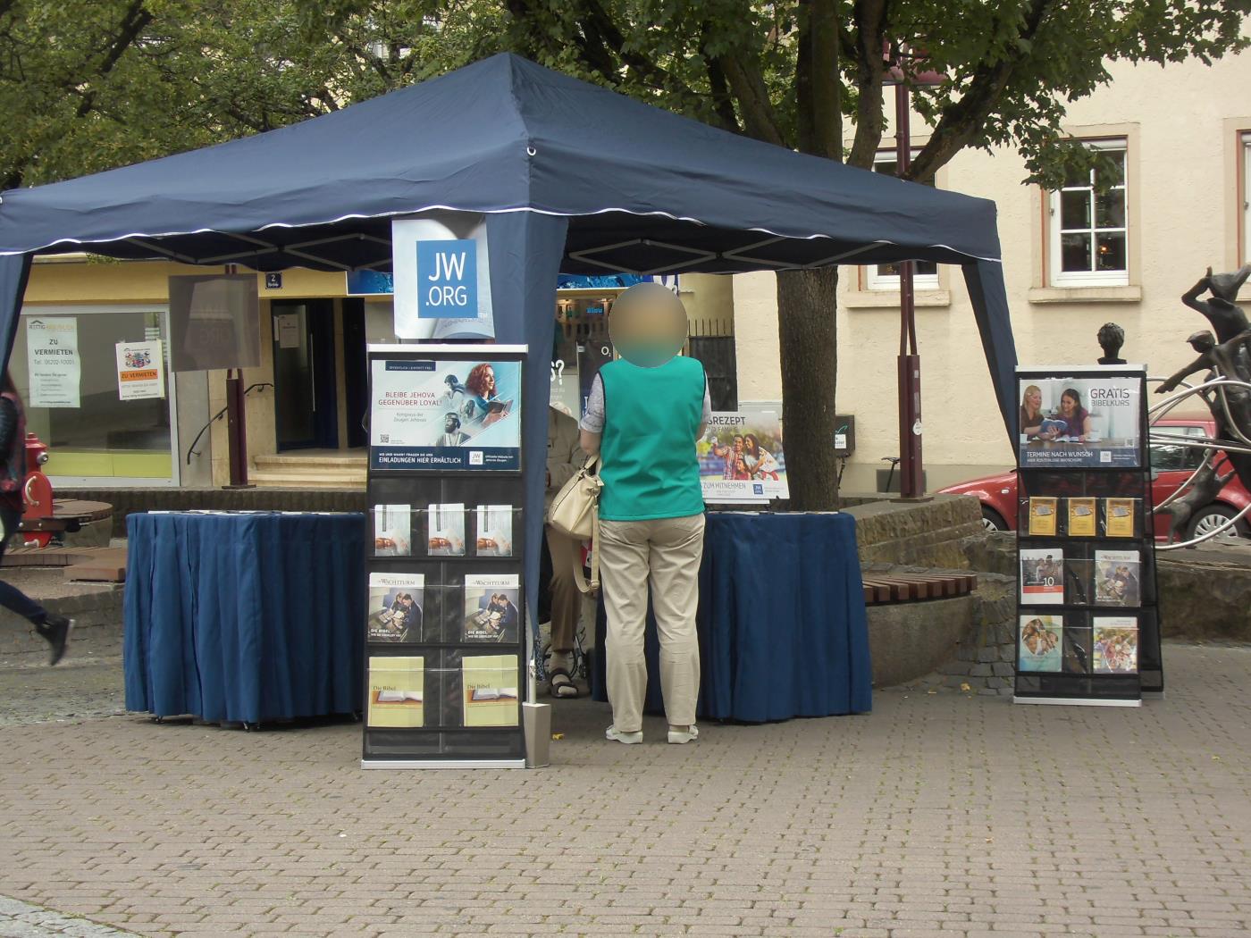 Jehovah's Witnesses deadly boring in Wiesloch