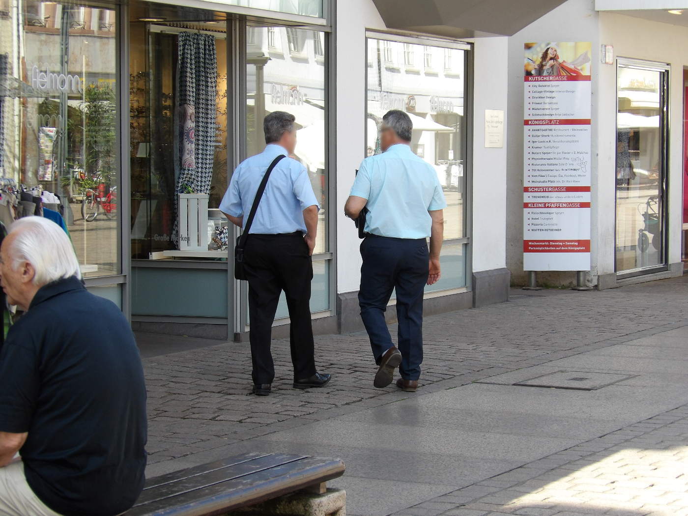 Jehovah's Witnesses go on patrol – some just sit around ...