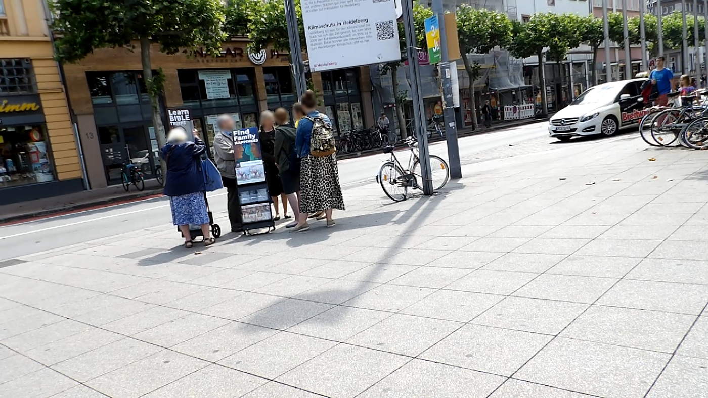 Test of courage – "policeman" from Walldorf instills fear – But there was a great response in Heidelberg