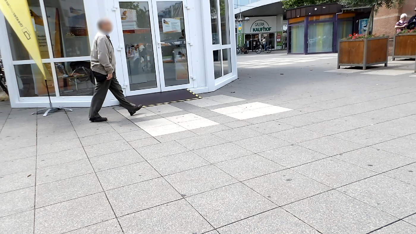Test of courage – "policeman" from Walldorf instills fear – But there was a great response in Heidelberg
